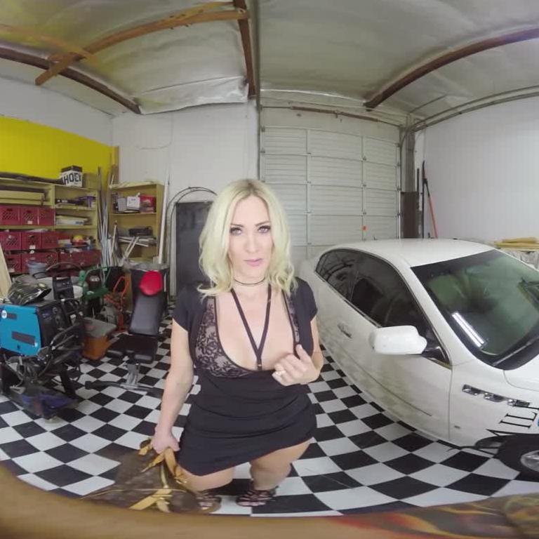 Sexy Milf Vr Mechanic Vr Video Vr Porn Galaxy